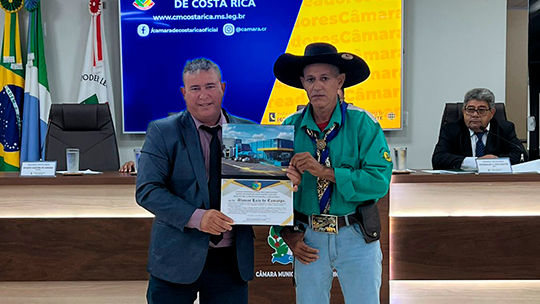 Vereador Roseno Martins homenageia com Moção cozinheiro do estradão Alamar Luiz de Camargo (Fivela)