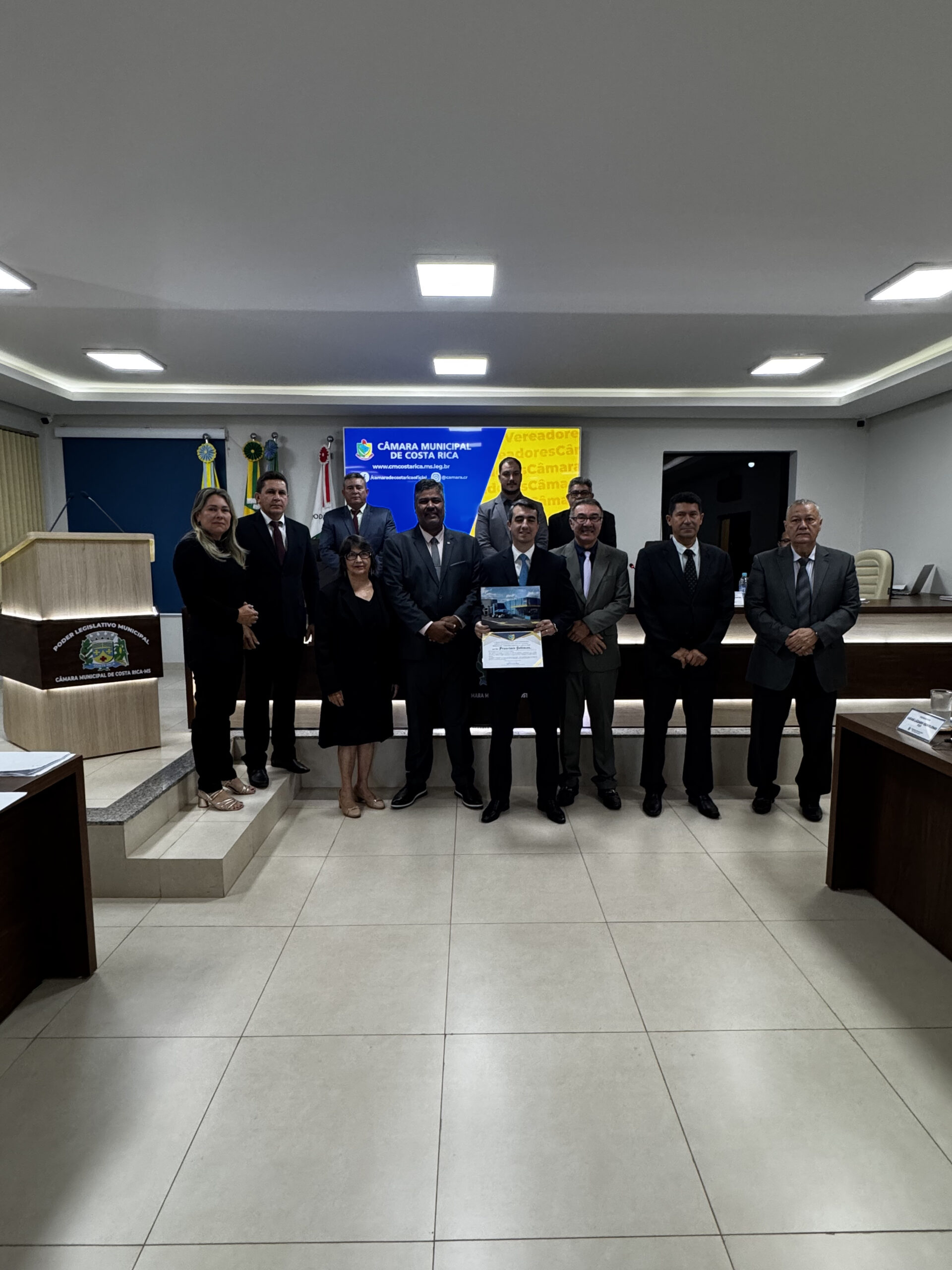 Câmara homenageia juiz Francisco Soliman com Moção de Agradecimento e Aplausos