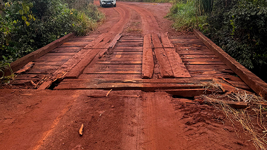 Popó propõe medidas para melhorar segurança viária e infraestrutura rural em Costa Rica