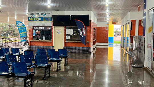 1º secretário Juvenal da Farmácia solicita substituição de televisão e instalação de Wi-Fi na Rodoviária Municipal