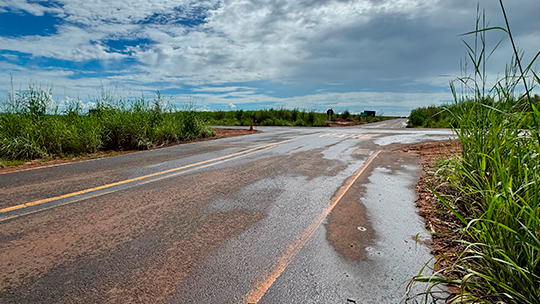 Popó e Ailton propõe reforço na sinalização da rodovia CR-01