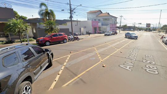 Vereadora Rosângela solicita melhorias em sinalização na Avenida José Francisco da Silva