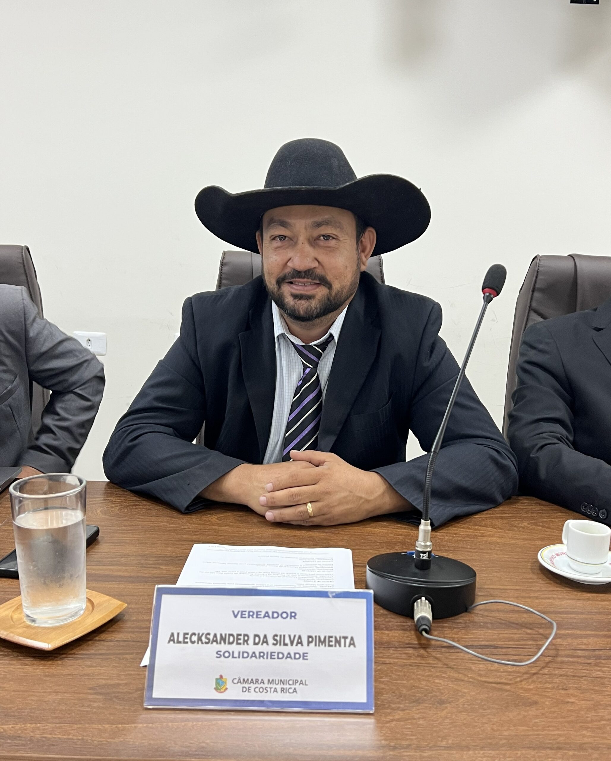 Vereador Popó propõe mão única no entorno de escolas para aumentar segurança no trânsito