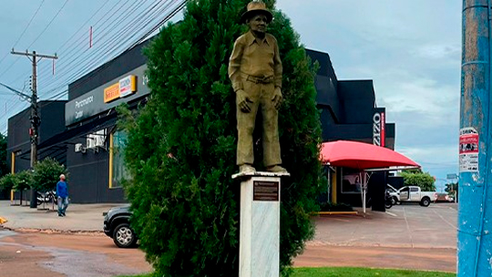 Câmara de Costa Rica aprova projeto que reconhece e protege Monumento ao Fundador José Ferreira da Costa