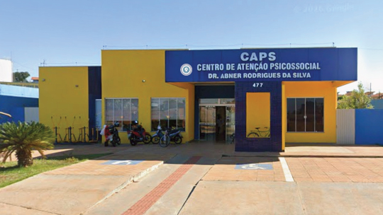 Vereadora Profa. Evair solicita melhorias no CAPS e aquisição de tendas para feiras nos bairros